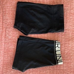 Set of 2 women’s under armor compression shorts